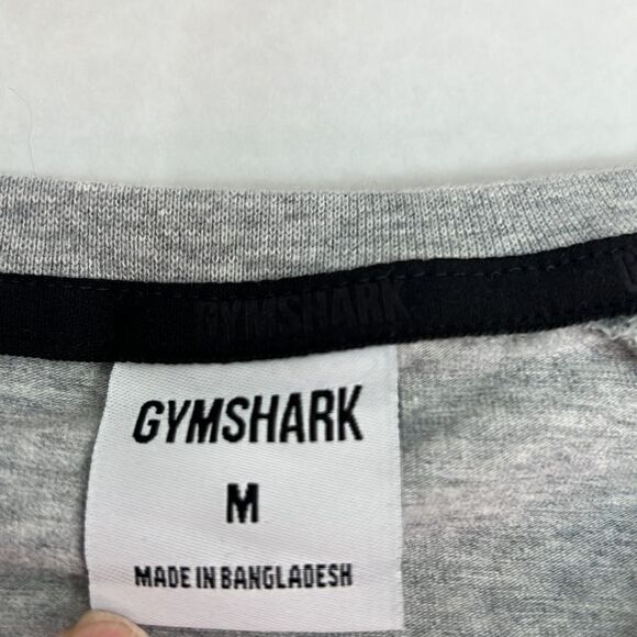 Gymshark Gray fitted Athletic T-shirt with spell out. Size medium NWT - Picture 8 of 12